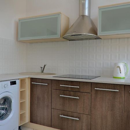 Apartament Sto Metrow Od Morza Świnoujście  Eksteriør billede